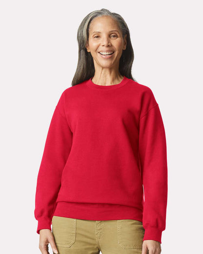 Gildan SF000 Unisex Softstyle® Midweight Crewneck Sweatshirt - Red - On Model Front
