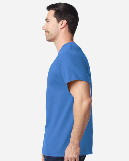 Gildan 5000 Unisex Heavy Cotton™ T-Shirt - Iris - On Model Side