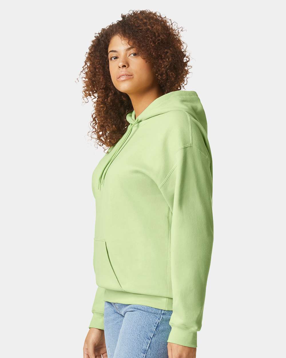 Gildan SF500 Unisex Softstyle® Midweight Hooded Sweatshirt - Pistachio - On Model Side