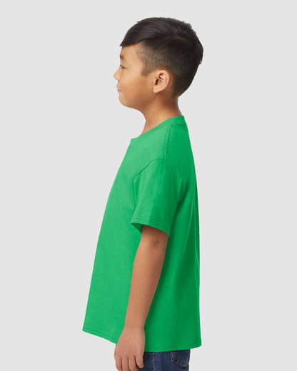 Gildan 65000B Youth Softstyle® Midweight T-Shirt - Irish Green - On Model Side