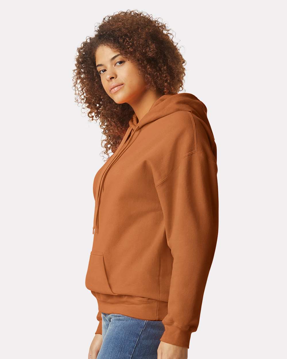 Gildan SF500 Unisex Softstyle® Midweight Hooded Sweatshirt - Texas Orange - On Model Side
