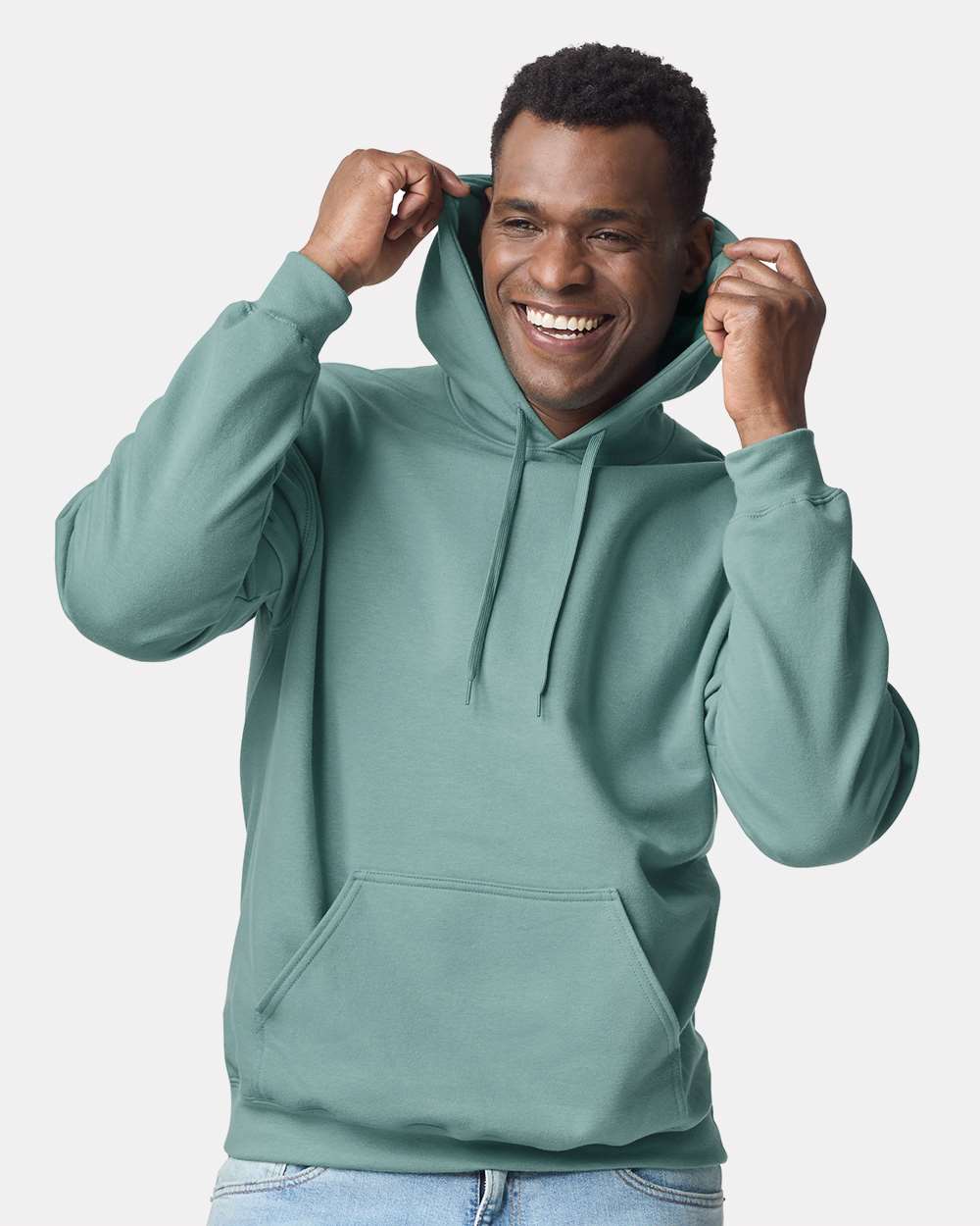 Gildan SF500 Unisex Softstyle® Midweight Hooded Sweatshirt - Aquatic - On Model Front