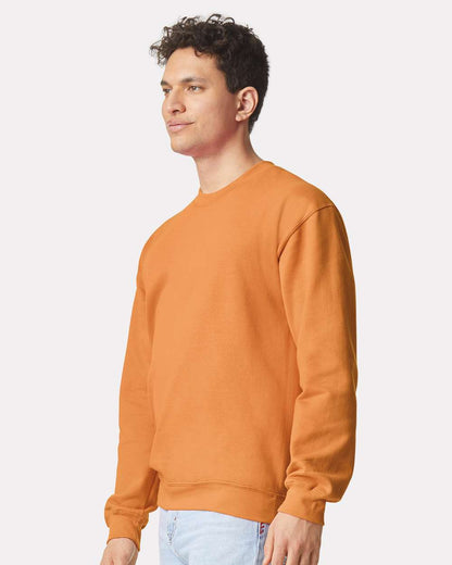 Gildan SF000 Unisex Softstyle® Midweight Crewneck Sweatshirt - Tangerine - On Model Side