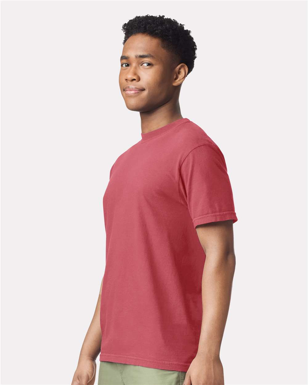 Comfort Colors 1717 Unisex Garment-Dyed Heavyweight T-Shirt - Chili - On Model Side