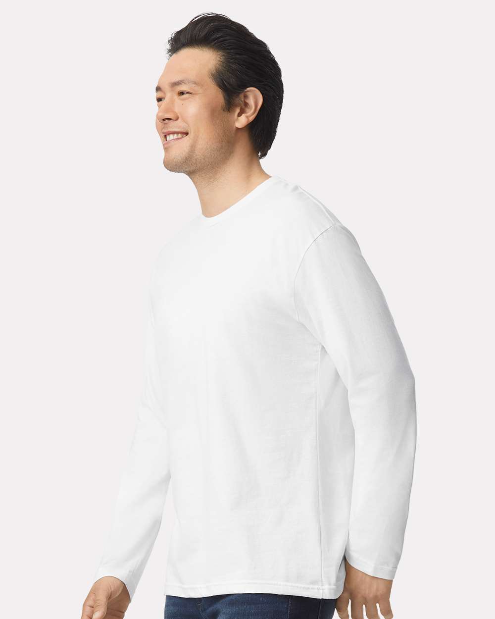 Gildan 64400 Unisex Softstyle® Long Sleeve T-Shirt - White - On Model Side