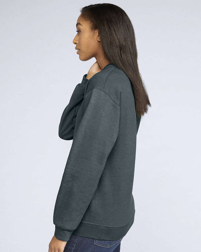 Gildan SF000 Unisex Softstyle® Midweight Crewneck Sweatshirt - Dark Heather - On Model Side