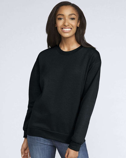 Gildan SF000 Unisex Softstyle® Midweight Crewneck Sweatshirt - Black - On Model Front