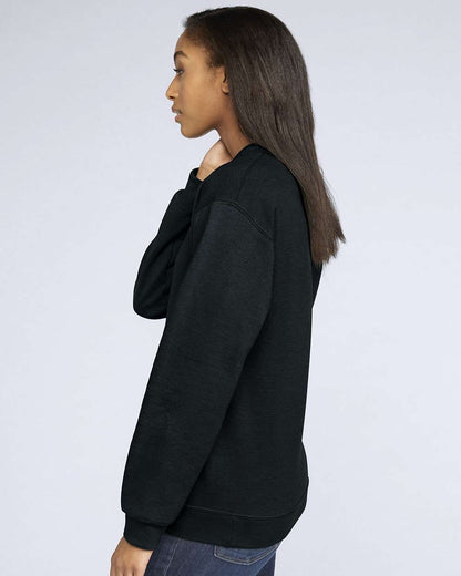 Gildan SF000 Unisex Softstyle® Midweight Crewneck Sweatshirt - Black - On Model Side